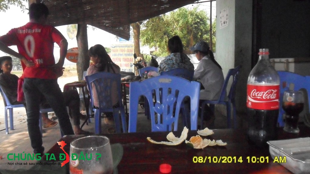 Nghỉ ngơi trên đường đi thiền viện