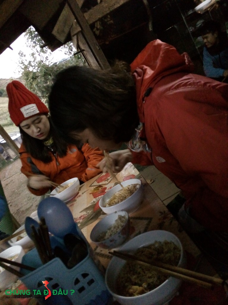 Bữa sáng tại Pha luông