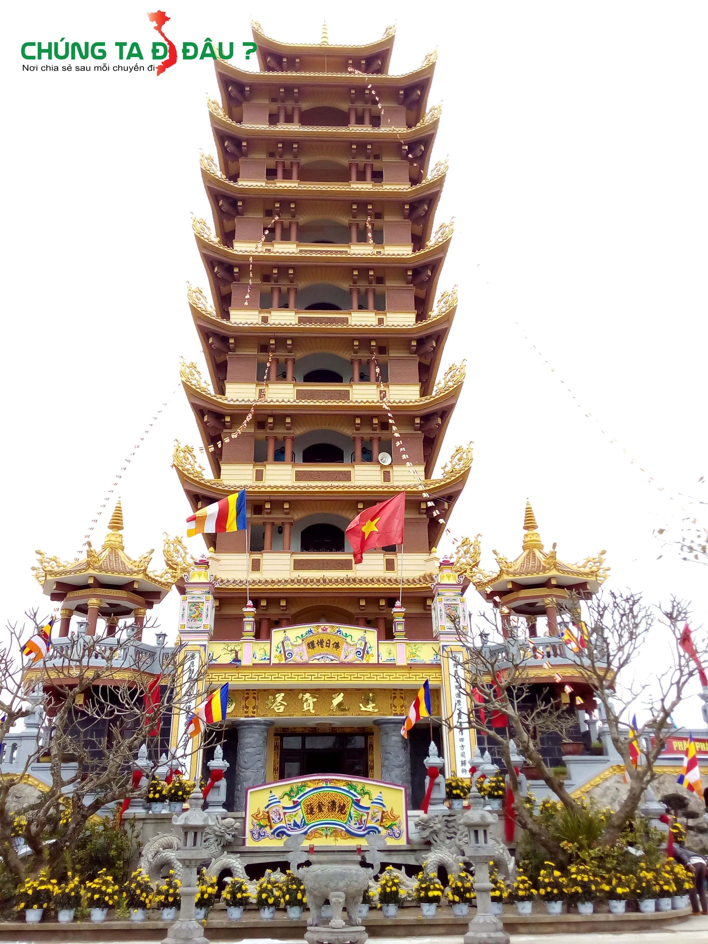 Bảo tháp Liên Hoa Linh Ứng