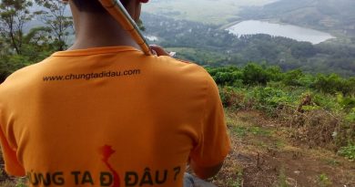 mom-da-song-ao-tien-xuan-thach-that