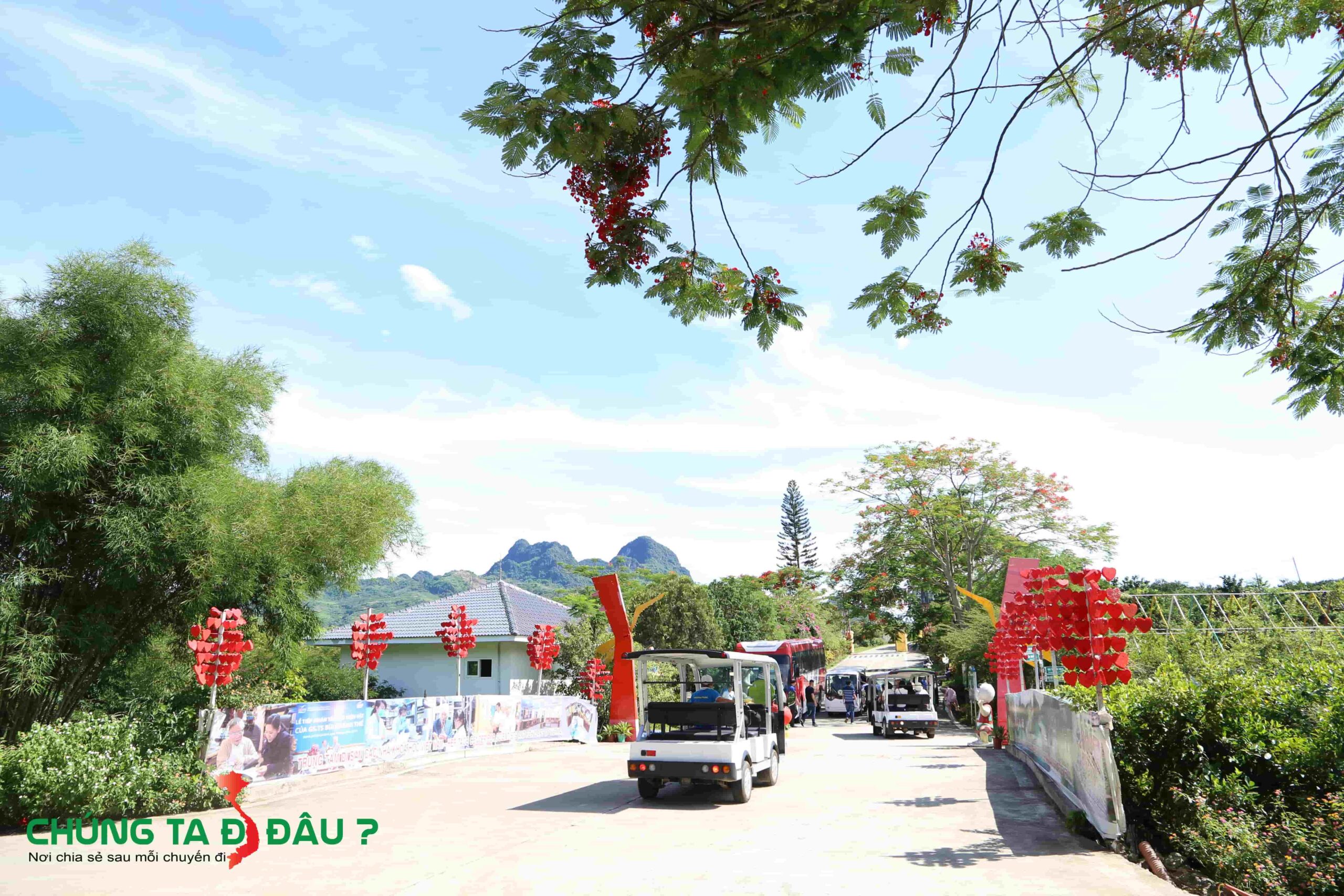 Cổng vào công viên