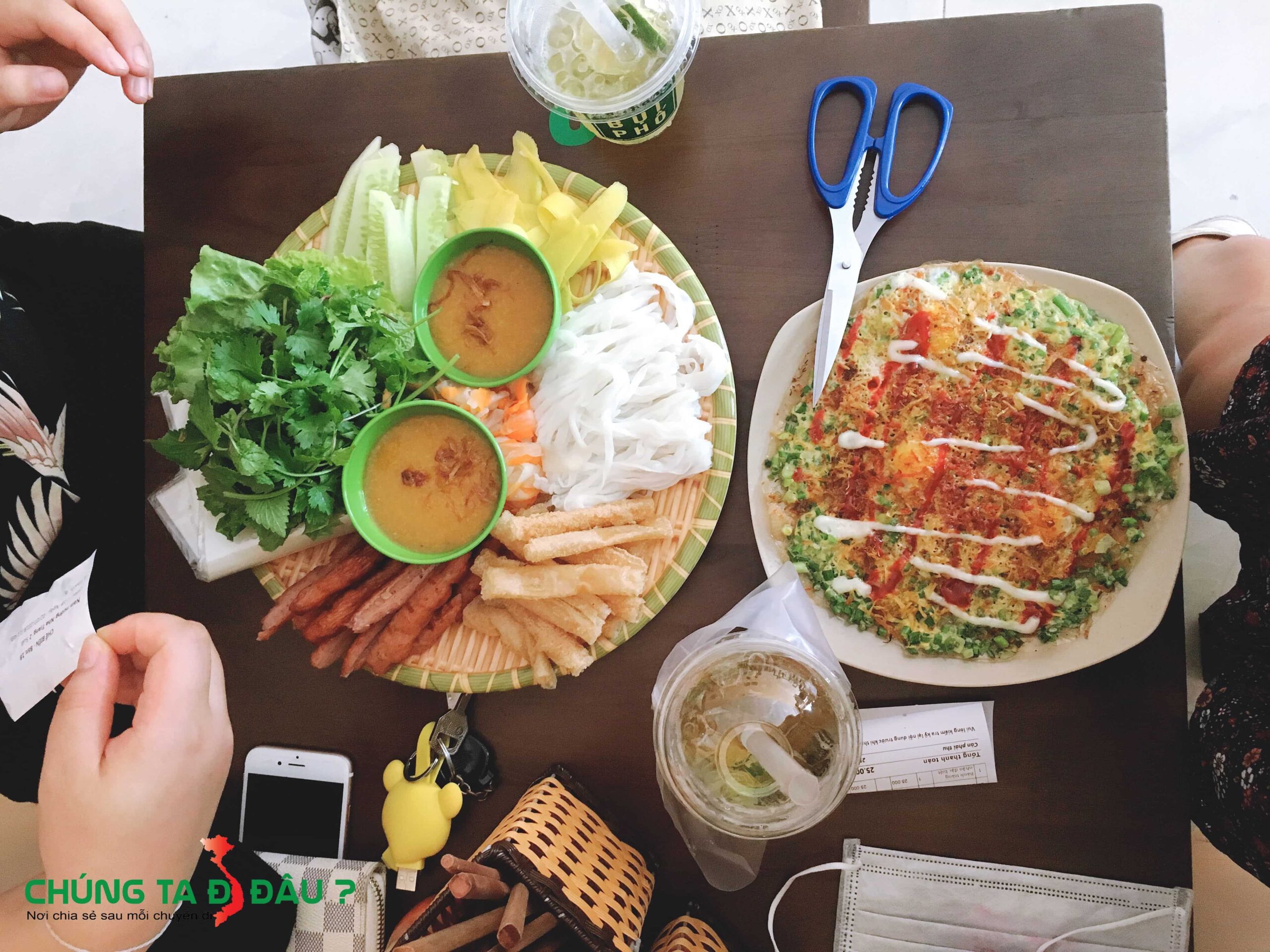 Nem nướng và bánh Tráng 