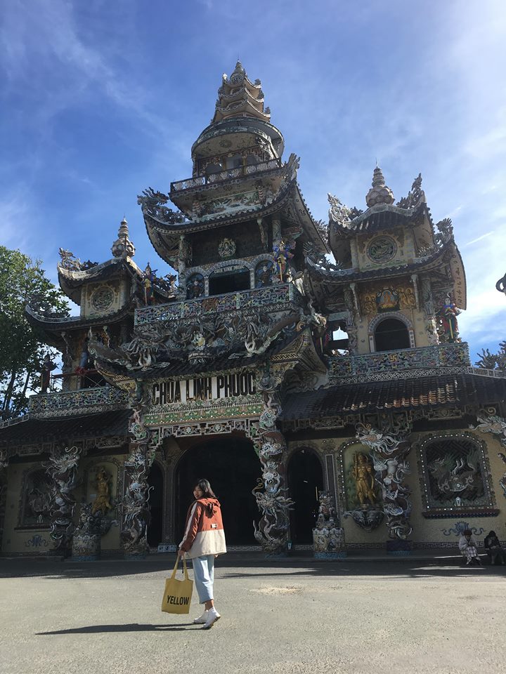 Ghé Chùa Linh Phước