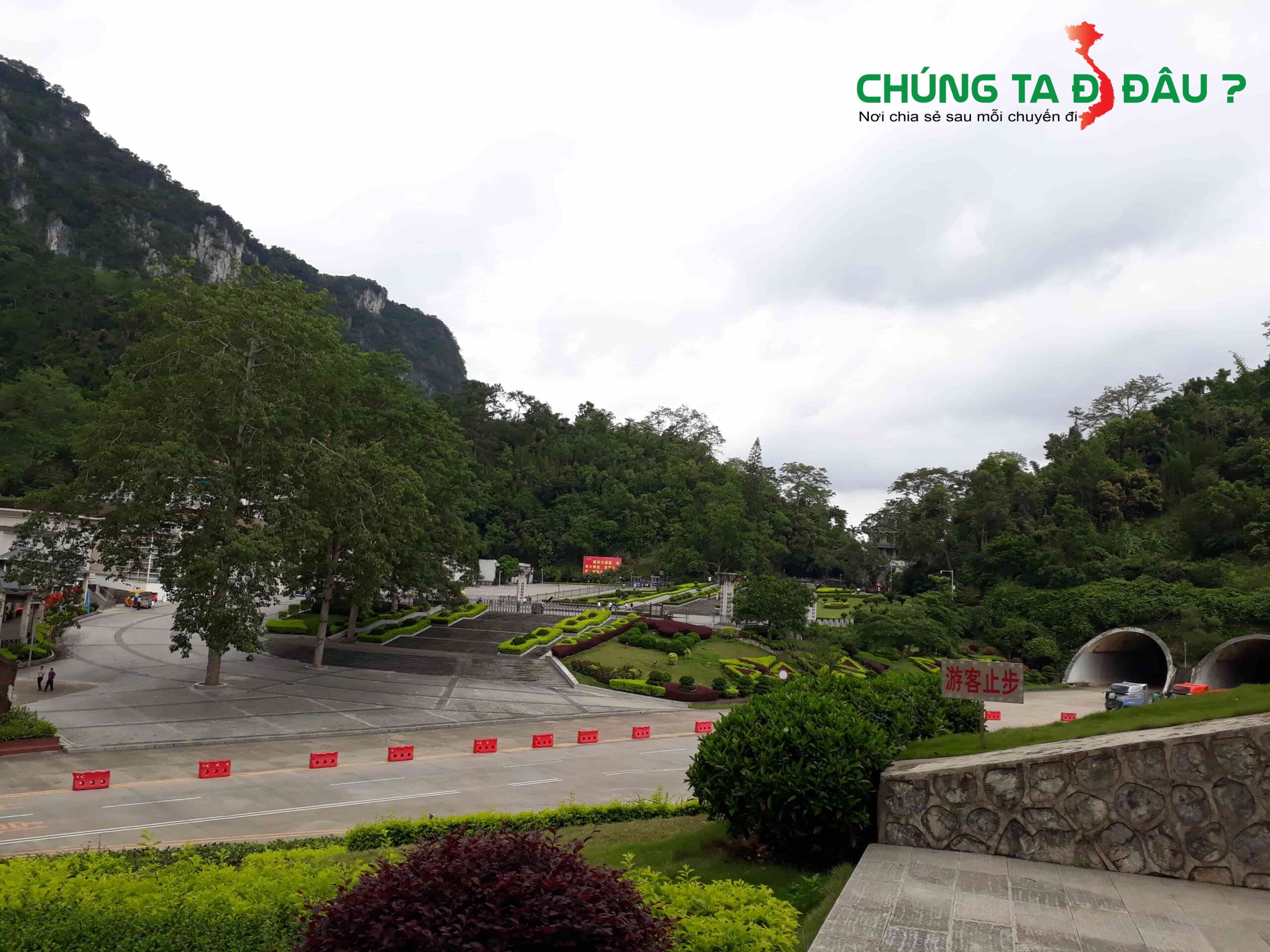 Bên kia biên giới - Trung Quốc