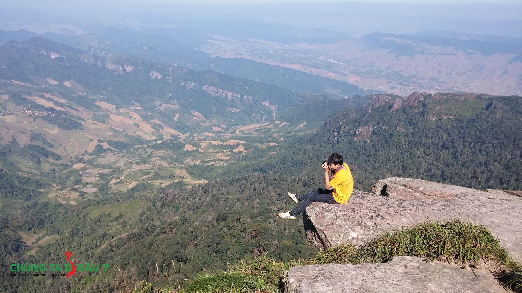 Cảnh quan hùng vĩ trên đỉnh Pha Luông