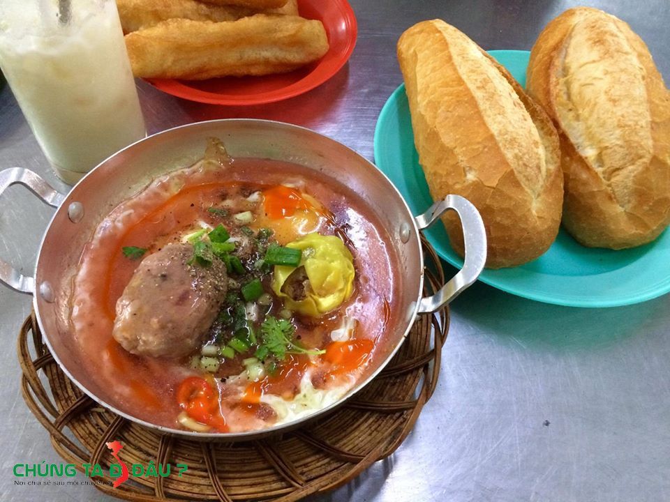 Bánh Mì chảo xíu mại xíu mại nước