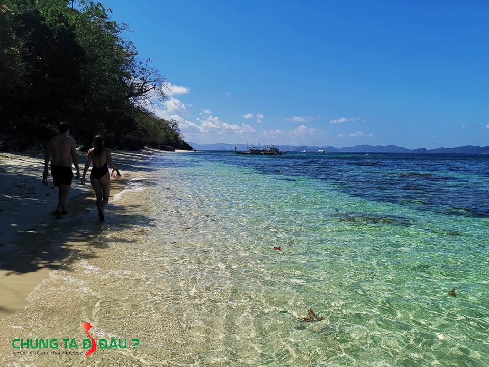 Bãi biển nước trong xanh