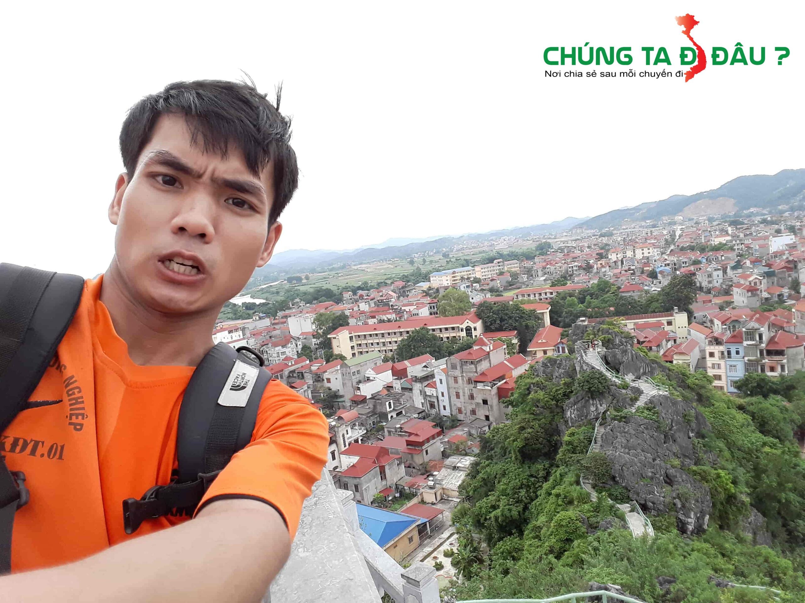 Một góc bên đường xuống
