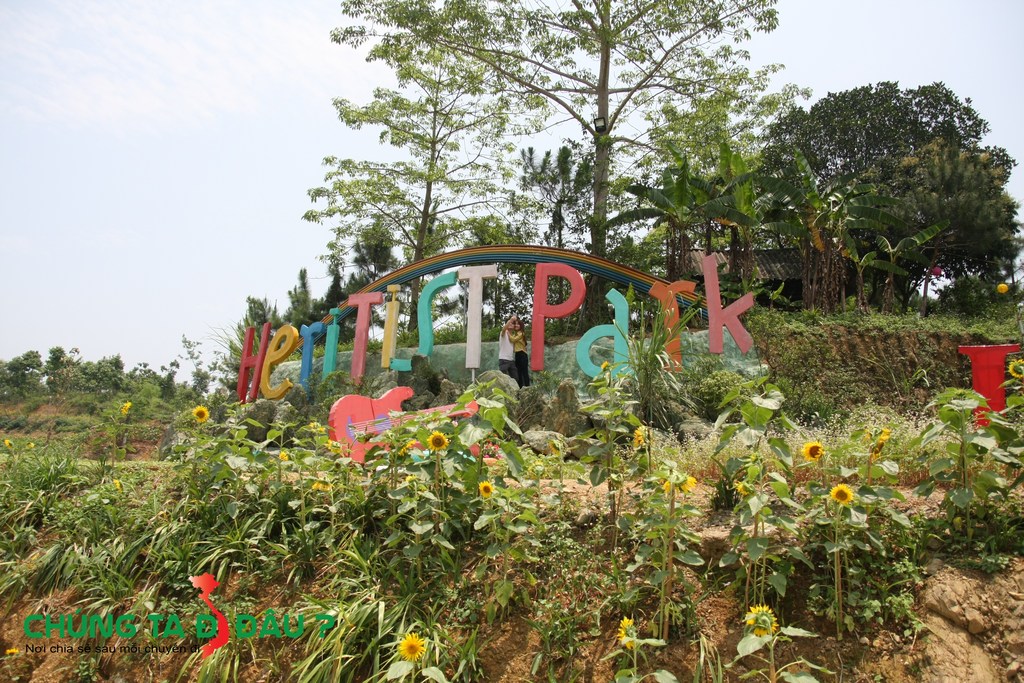 Bắt được đôi bạn trẻ đang checkin