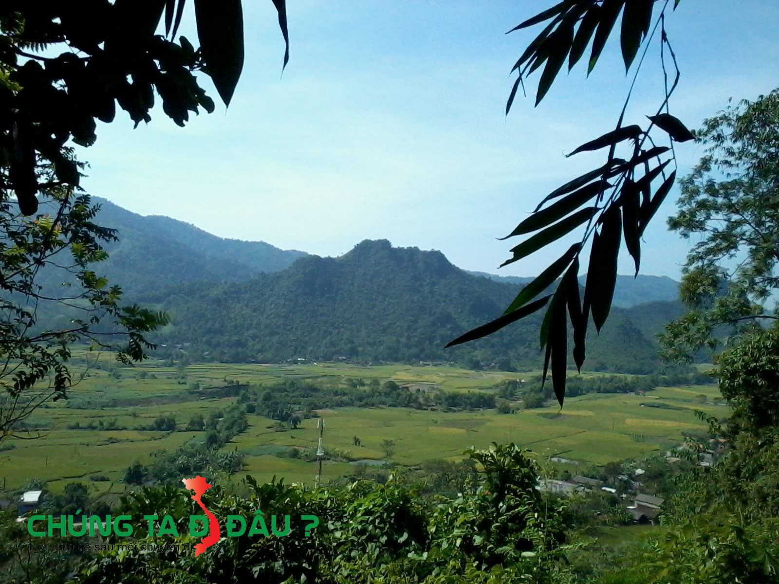 Phong cảnh nhìn từ đỉnh núi