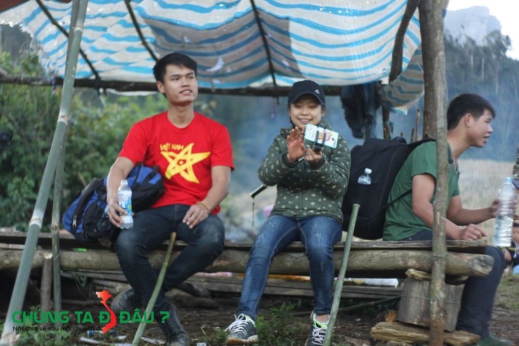 Ngồi nghỉ tí rồi đi tiếp