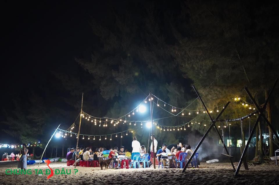 BBQ bên bờ biển