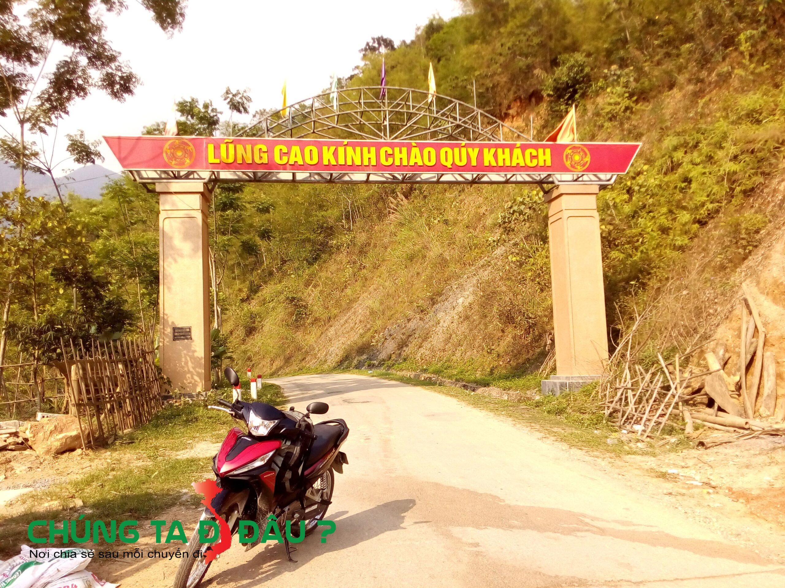 Đoạn này là từ Lũng Cao đi ra nhé