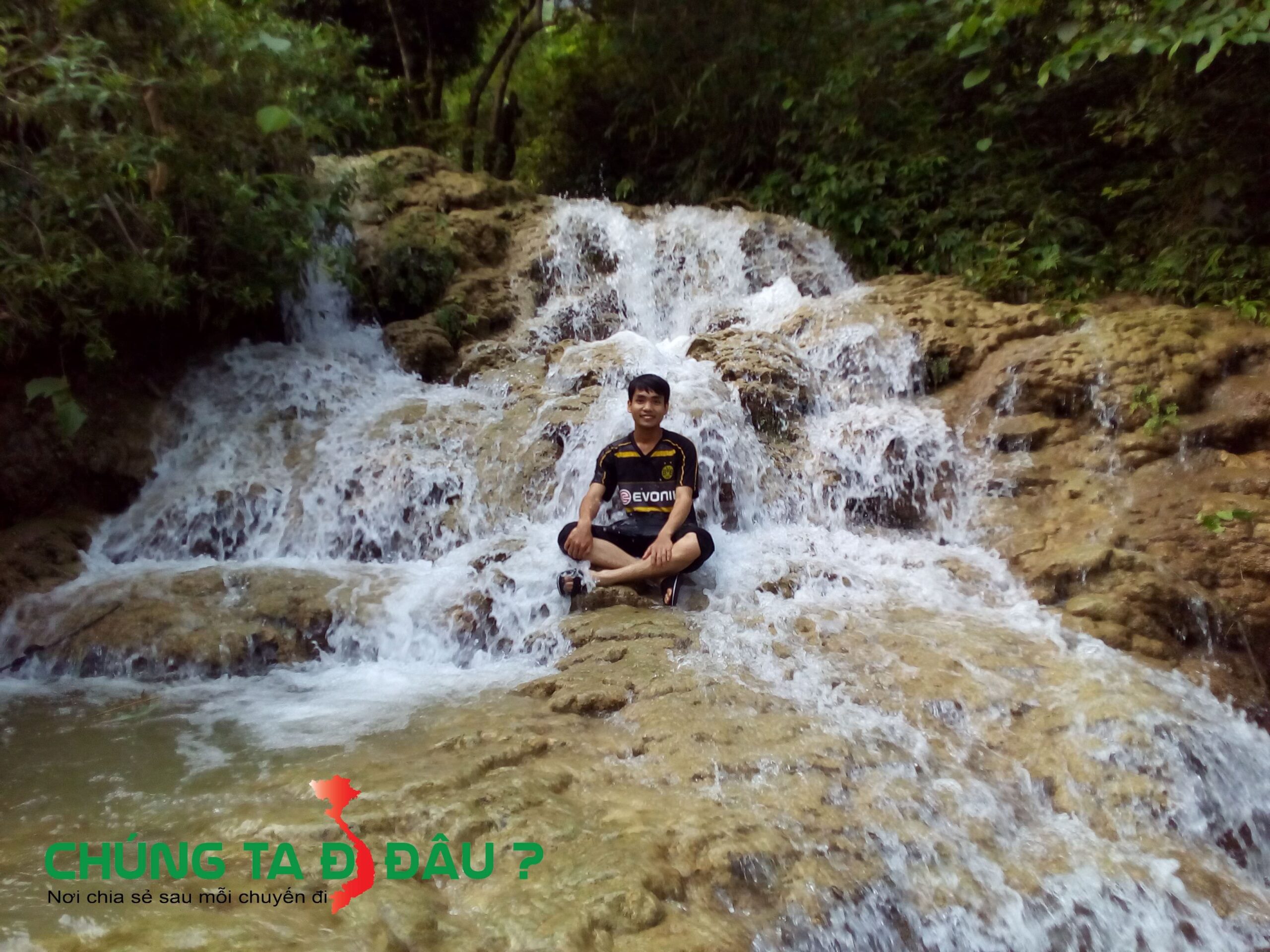 Một góc thác Hiêu