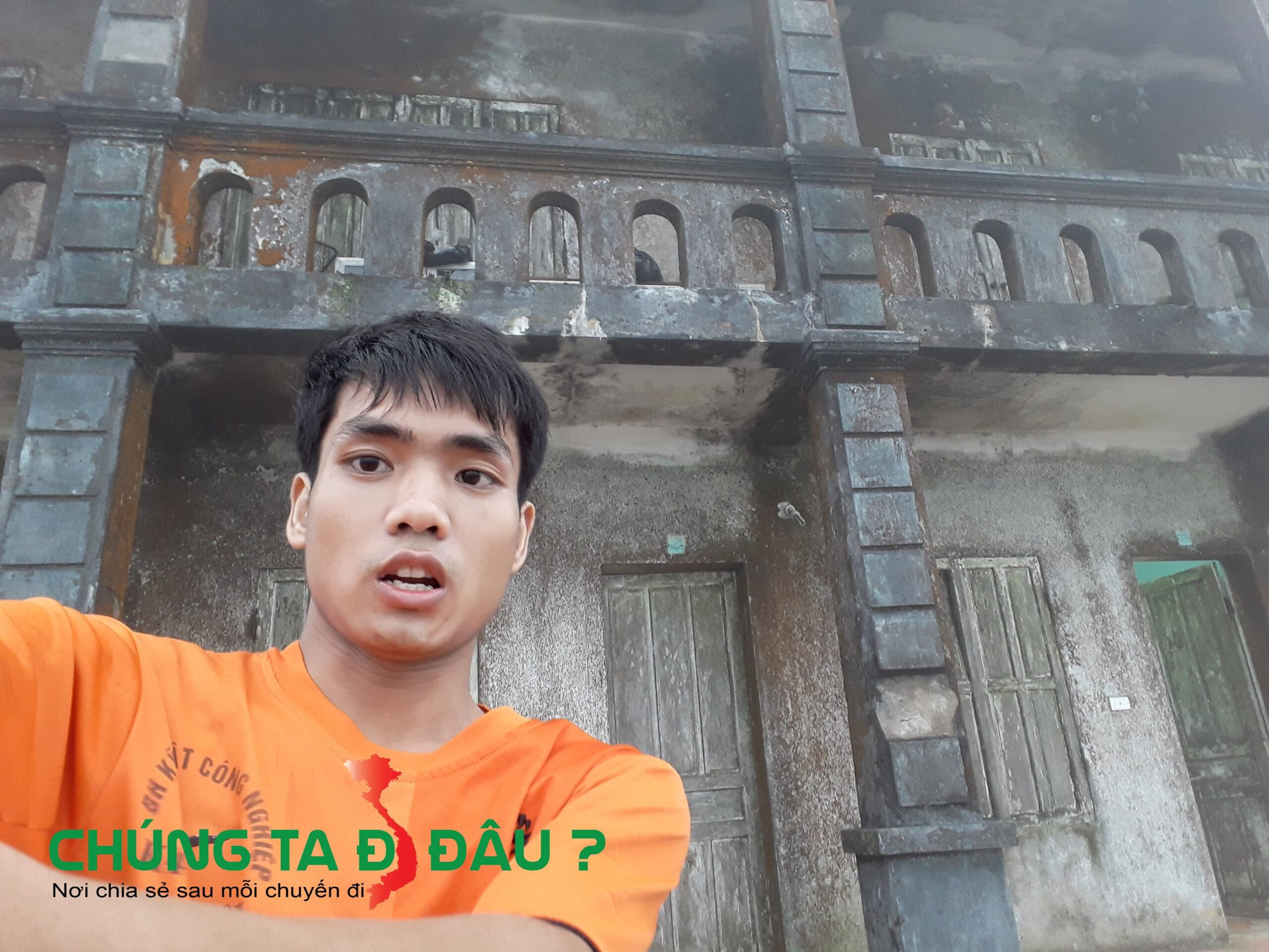 Ngôi nhà rêu phong