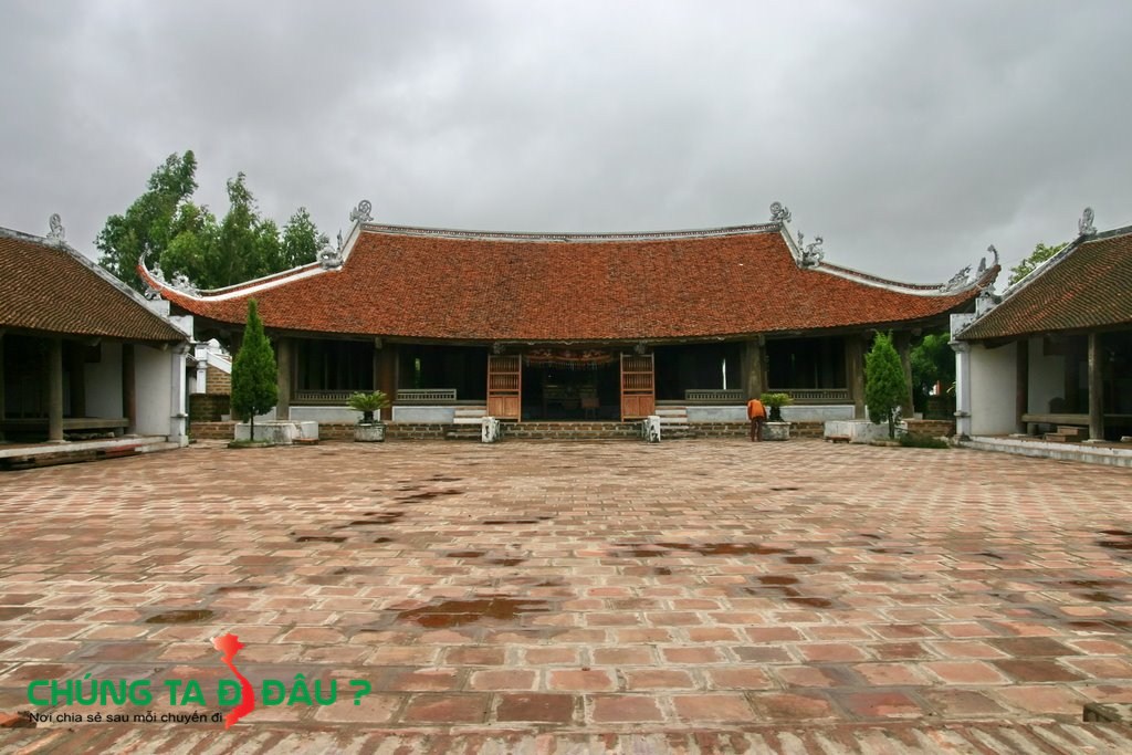 Đình làng Mông Phụ
