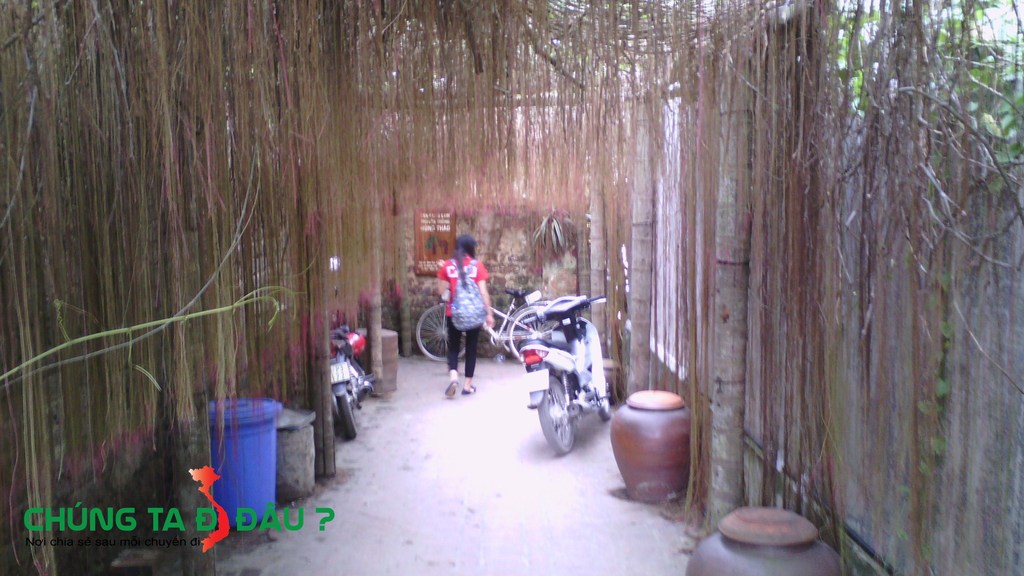 Lối vào 1 ngôi nhà cổ