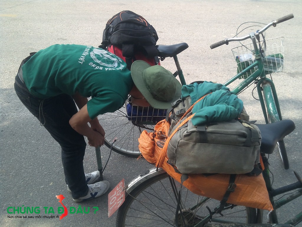 Xe gặp trục trặc trên đường đi Tây Thiên