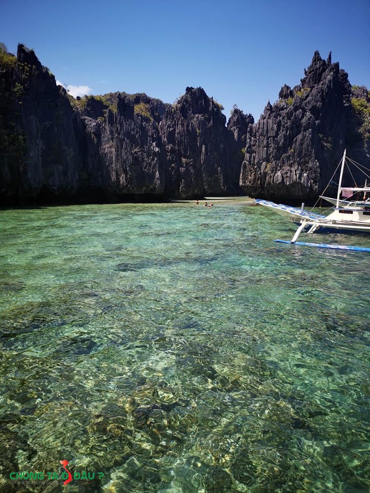 Phía ngoài Hidden Beach (tour C)