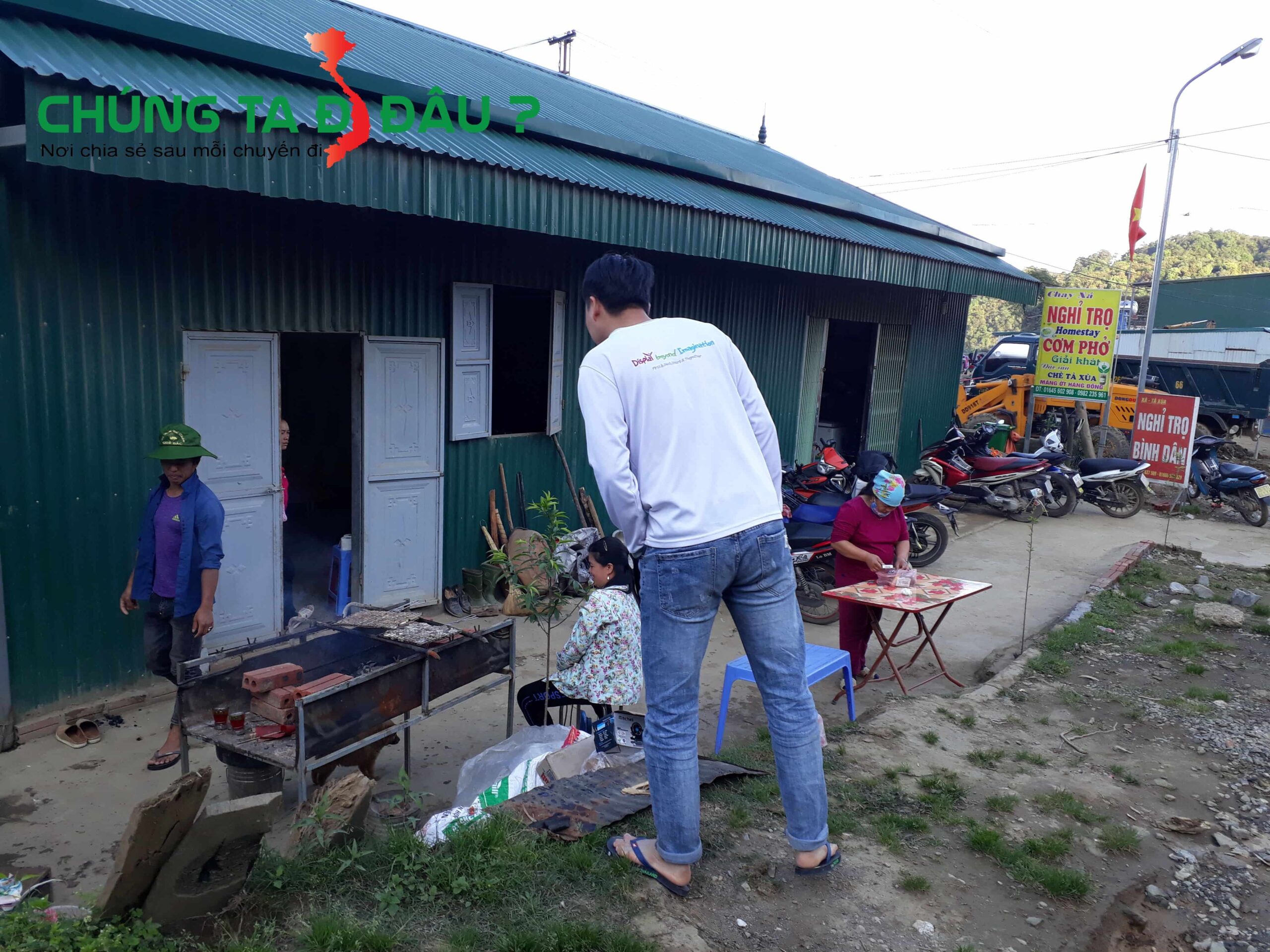 Phía trước homestay